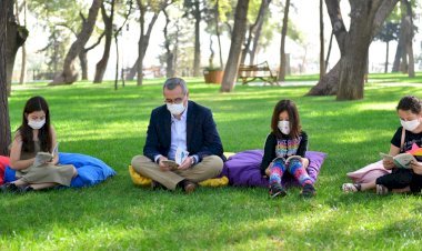 “YAZARLARIMIZI VE KİTAPLARI İHMAL ETMEYELİM”