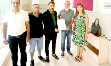 Başkan Topçu Mazbatasını Aldı