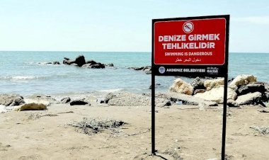 Akdeniz Belediyesi, Boğulmalara Karşı Sahillere Uyarıcı Levhalar Asıyor