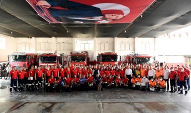 Başkan  Seçer’den Sel Ve Yangınlarda  Canla  Başla  Çalışan  Personele  ‘Teşekkür  Belgesi ’