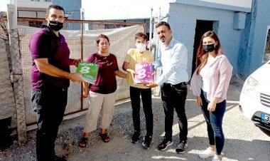 Yenice Hazırlık Kursu Öğrencilerine Soru Bankaları Dağıtıldı