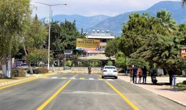 AYDINCIK VE BOZYAZI’DA  ASFALT YAPIMI DEVAM EDİYOR