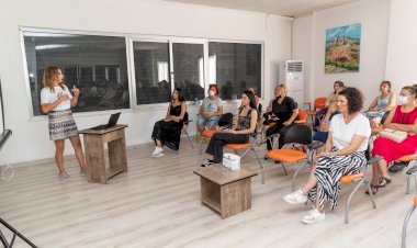 MERSİN BÜYÜKŞEHİR'DEN 'AŞIRI SICAKLARDA ALINMASI GEREKEN ÖNLEMLER' EĞİTİMİ