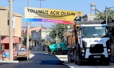 TARSUS’TA BELEDİYE CADDESİ YENİLENDİ