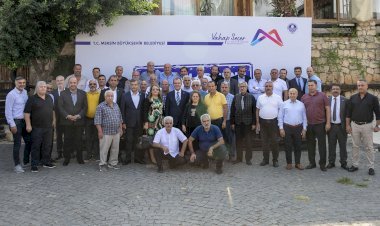 BAŞKAN SEÇER, 4 MERKEZ İLÇE MUHTARLARIYLA BULUŞTU