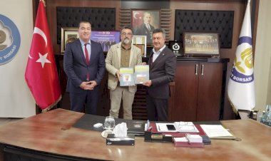 Tarsus Müze Müdürü Doğukan Alper’den, Tarsus Ticaret Borsasına hayırlı olsun ziyareti