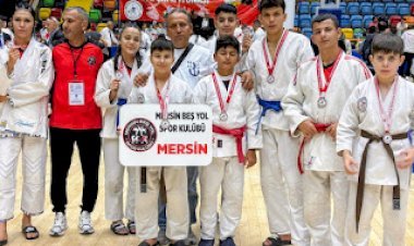 Mersin'in gururu Beşyol: Jiu-Jitsu’da   Türkiye'yi fethetti