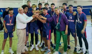Tarsus Özel Köklü Koleji Voleybolda İlçe Şampiyonu