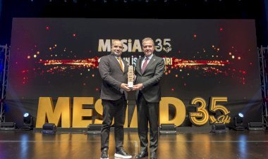 SEÇER: “MERSİN SÜRATLE MARKA KENT OLMAYA DOĞRU EVRİLİYOR”