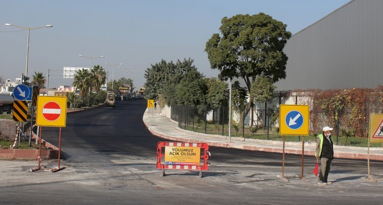 Mersin Büyükşehir’in Asfalt Mesaisi Turgut Özal’da Devam Ediyor