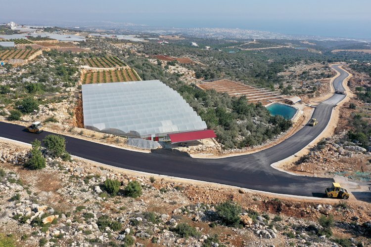 Mersin Büyükşehir, Tarımın “Yolunu Açıyor”