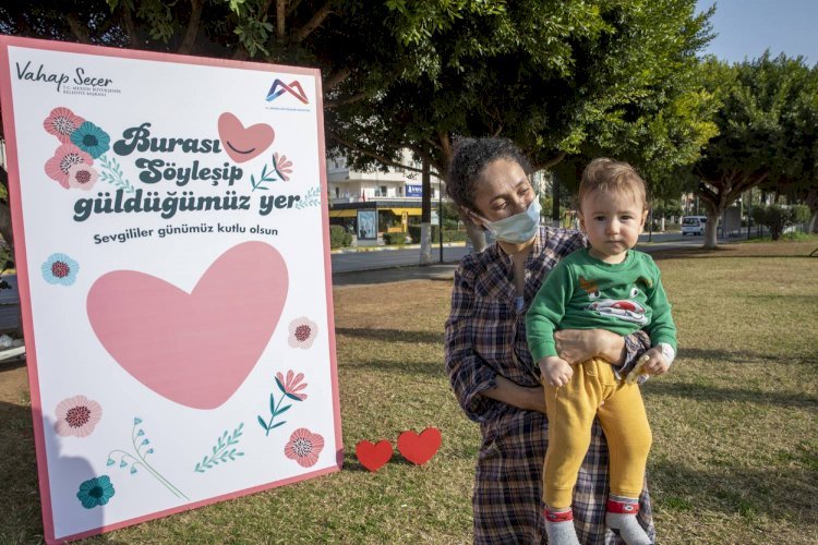 Büyükşehir, Mersin’i 14 Şubat İçin Sevgiyle Renklendirdi