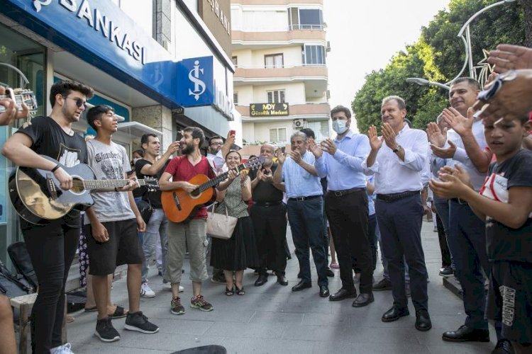 Tarsus'ta Başkan  Seçer'e Yoğun  İlgi