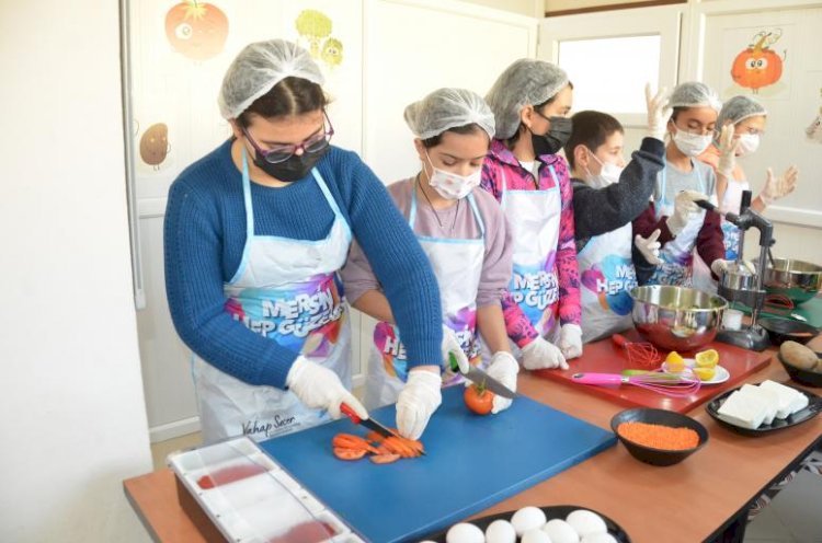 Büyükşehir, “Z” Kuşağını Atölye Çalışmalarına Yönlendiriyor