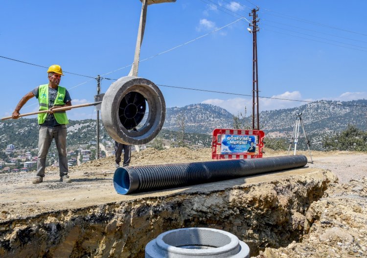 MESKİ, GÖZNE MAHALLESİ 1. ETAP KANALİZASYON HATTI ÇALIŞMALARINA DEVAM EDİYOR